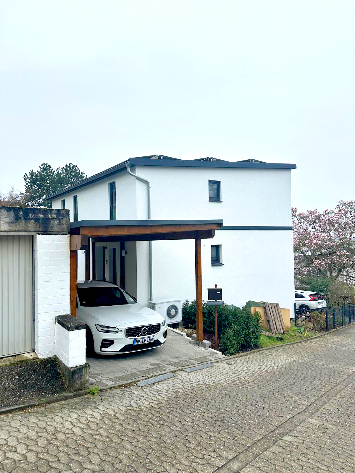 Überdachung am Wohnhaus